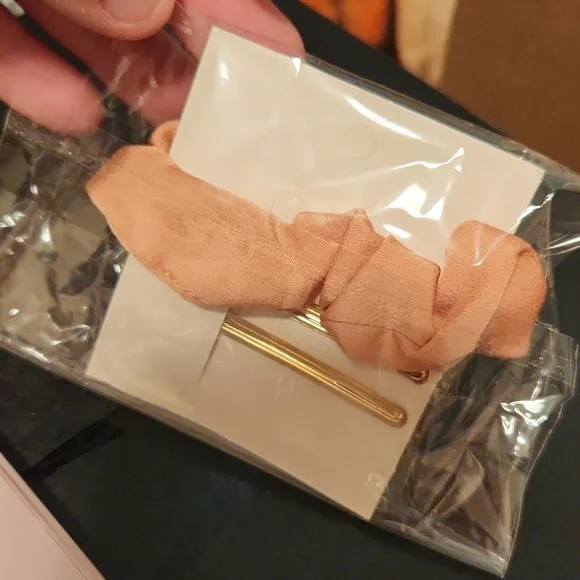 Pretty girl eyelashes 💕 - Picture 3 of 5